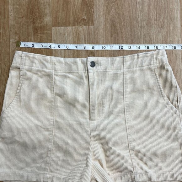 WILD FABLE CORDUROY SHORTS HIGH RISE POCKETS BACK ELASTIC WOMENS L BEIGE NWT - Picture 8 of 10